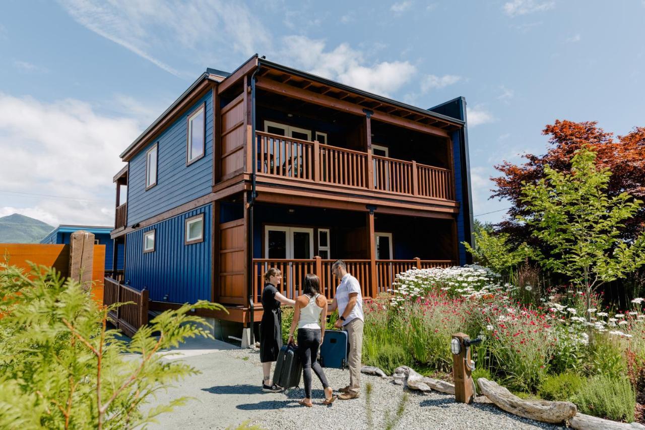 Pluvio Restaurant And Rooms Ucluelet Exteriör bild